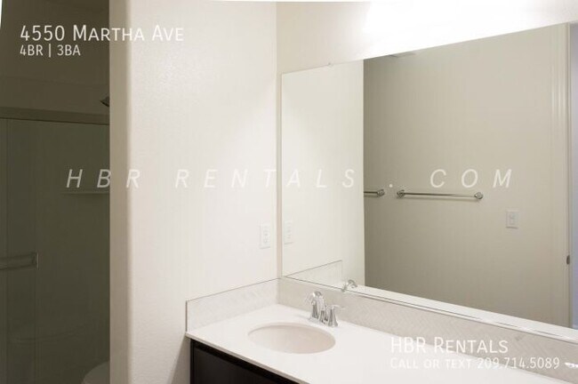 Building Photo - 4550 Martha Ave