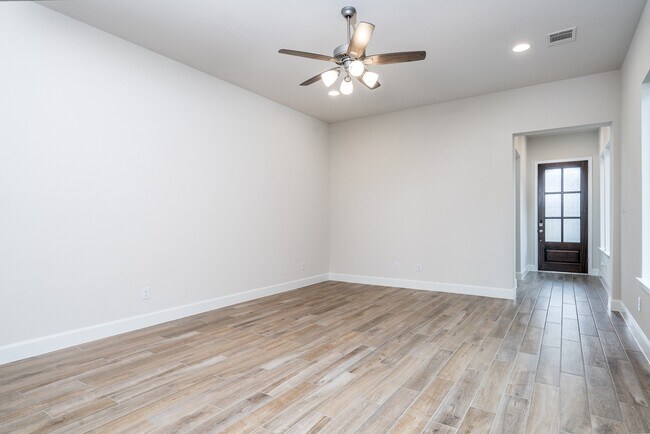 Building Photo - 30314 Ruby Frst Ct