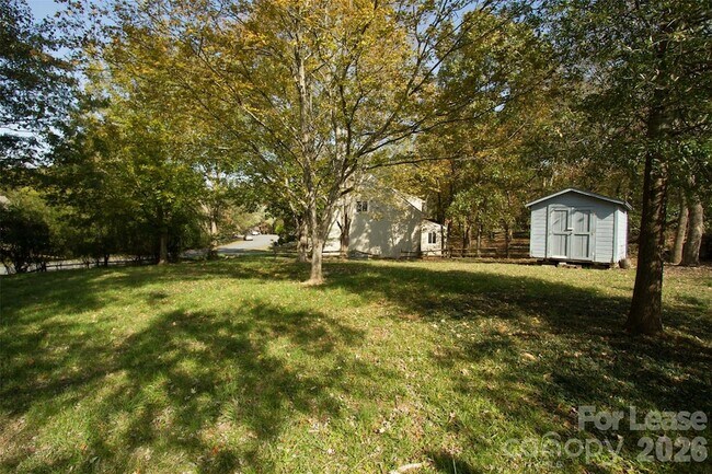 Building Photo - 11722 Carmel Lakes Dr