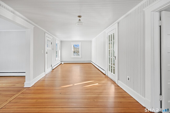 Building Photo - 353 Mt Sanford Rd