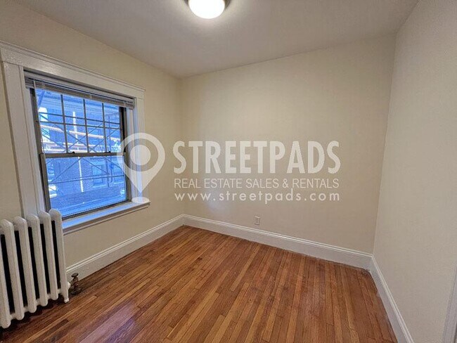 Building Photo - 1 bedroom in Boston MA 02134