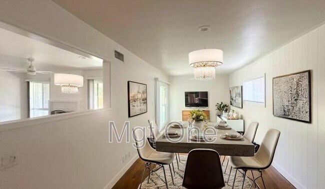 Building Photo - 4157 Kingsbury Pl