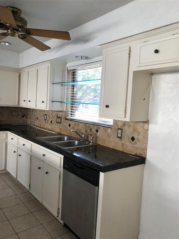 Building Photo - 12226 Briar Forest Dr