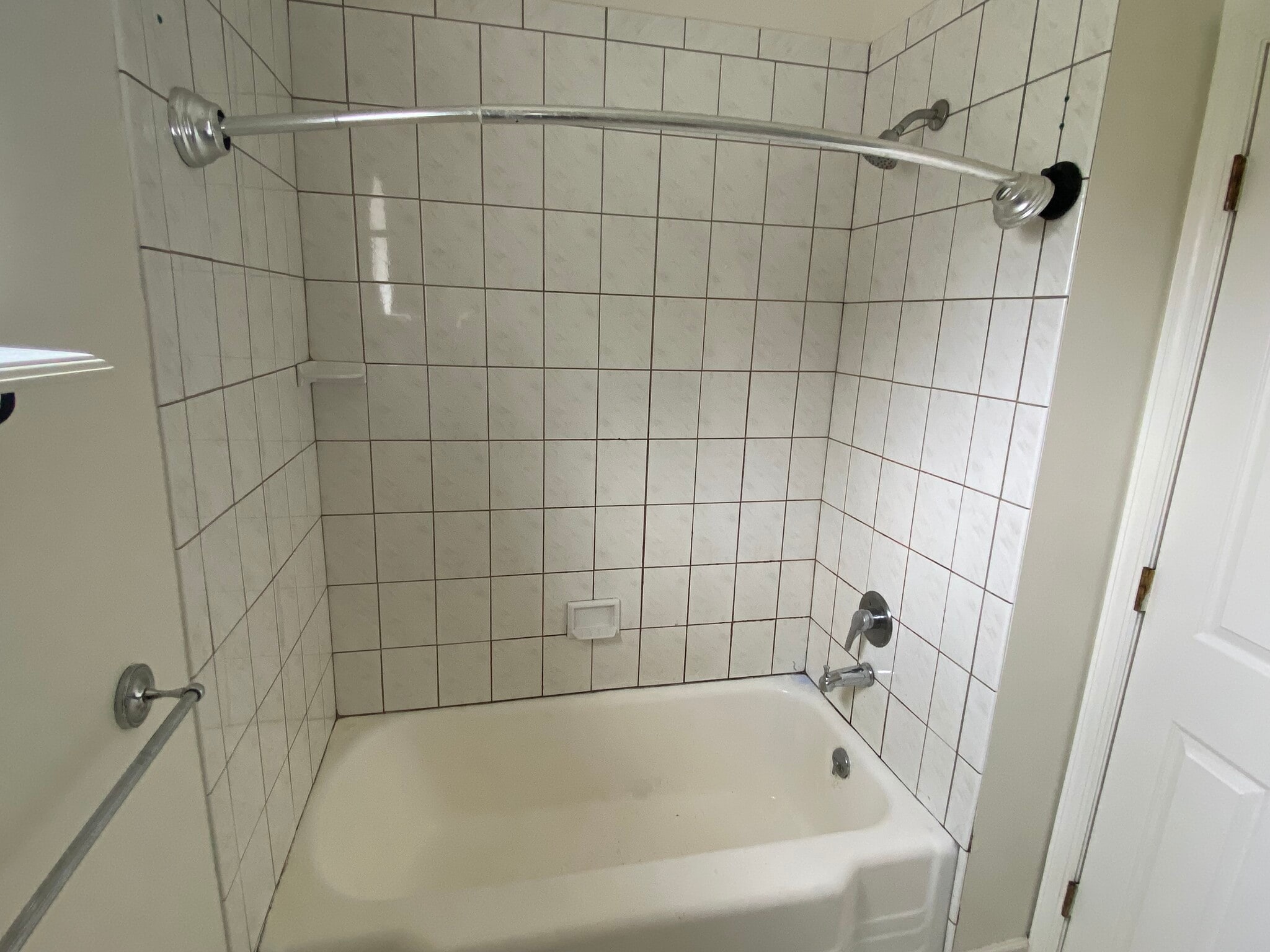 Building Photo - 1501 Summit St