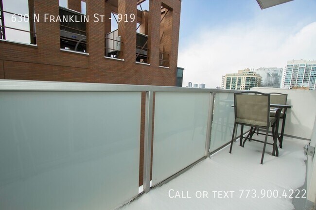Building Photo - 630 N Franklin St
