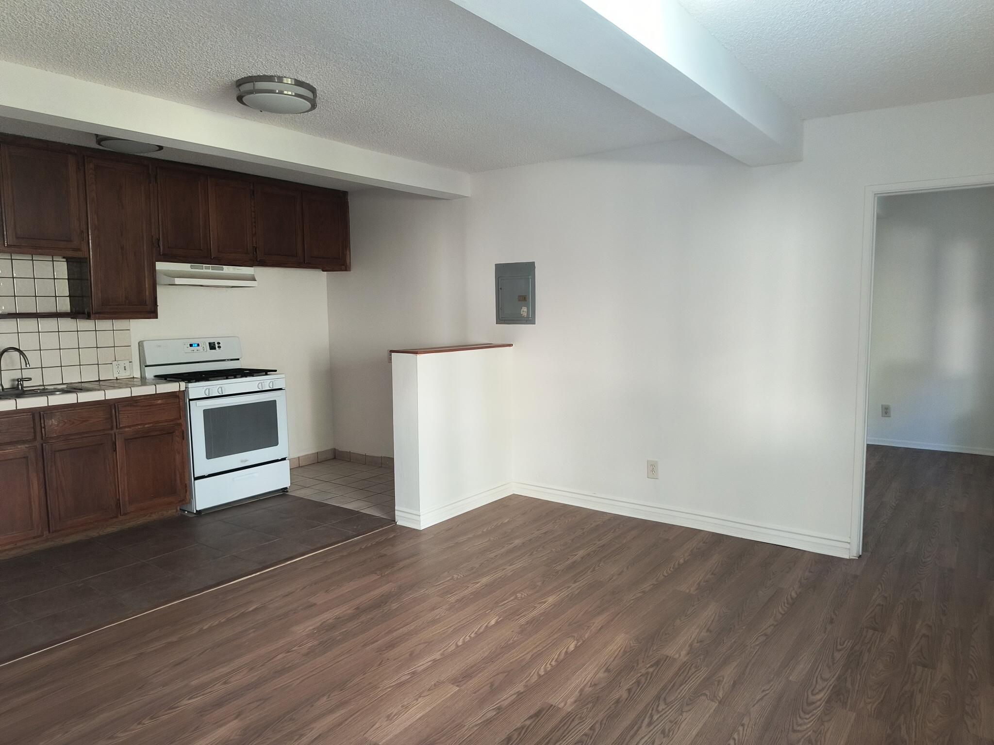 Living Space - 6842 Valmont St