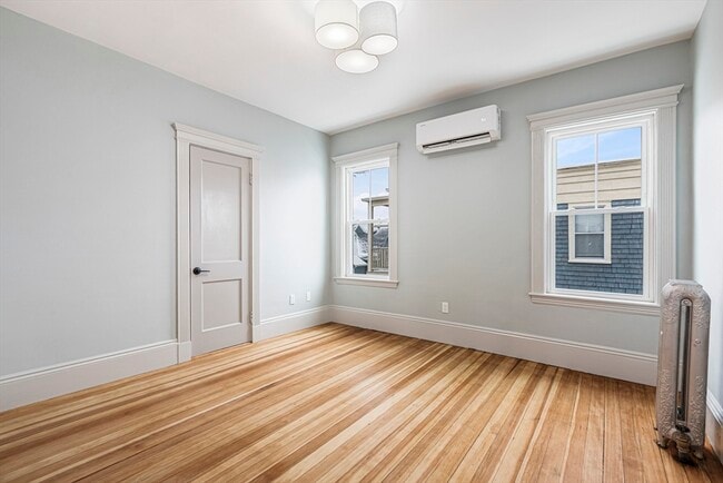 Building Photo - 41 Westmoreland St