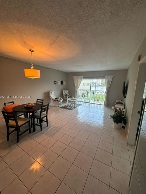 Building Photo - 450 Golden Isles Dr