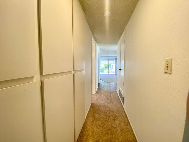 Building Photo - 3654 Summershore Ln