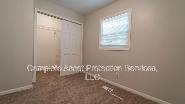Building Photo - 80 E Oak Hill Rd