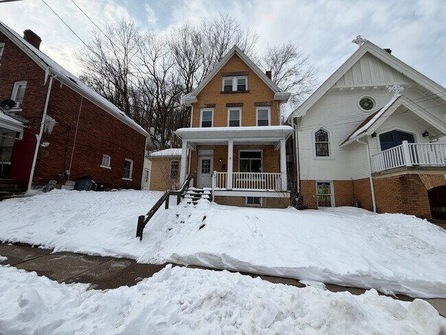 Building Photo - 526 Westinghouse Ave