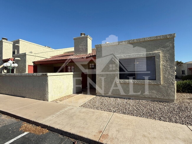 Building Photo - 633 W Southern Ave
