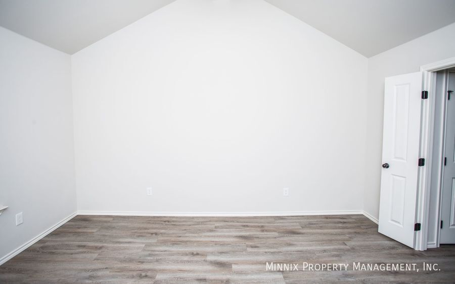 Building Photo - 2709 137th St