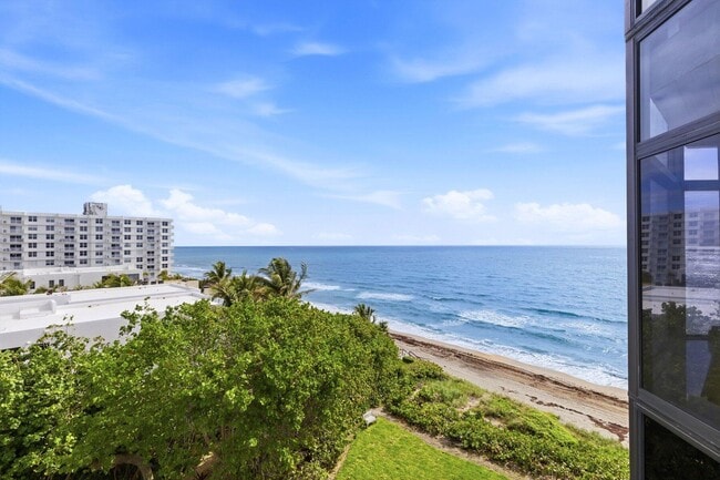 Building Photo - 4605 S Ocean Blvd