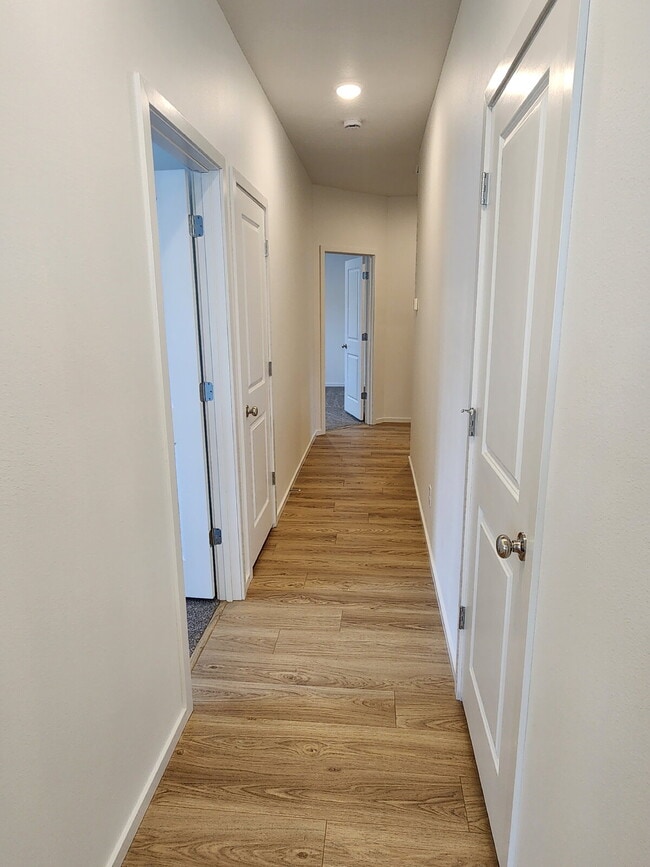 Building Photo - Brand New 3BR, 2BTH In Post Falls