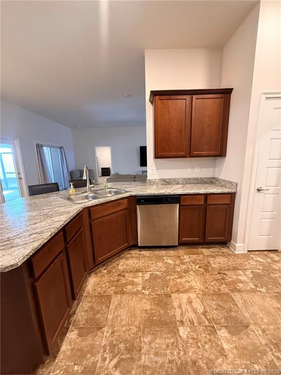 Building Photo - 2802 SE Buccaneer Cir