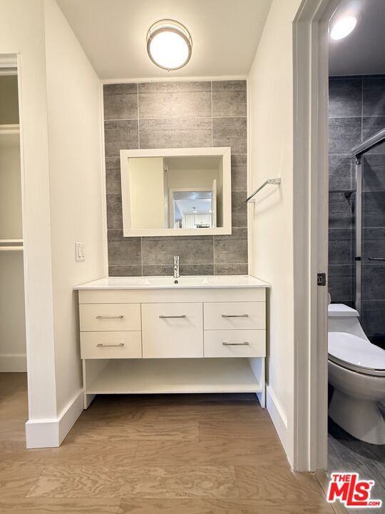 Building Photo - 5257 Radford Ave