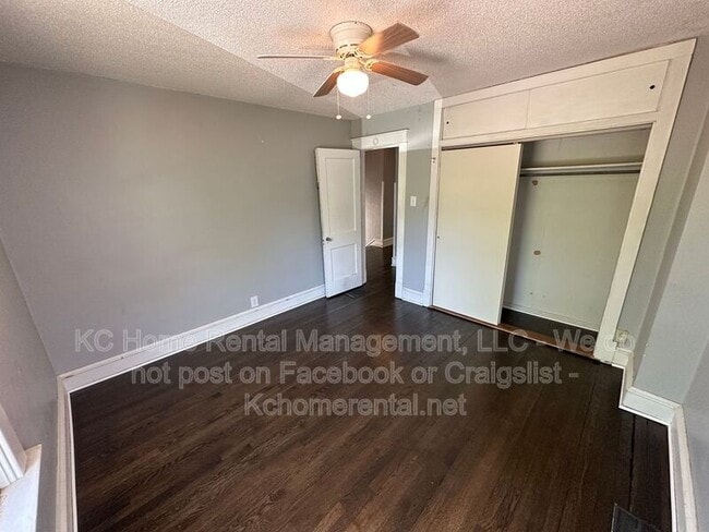 Building Photo - 5105 Walnut St