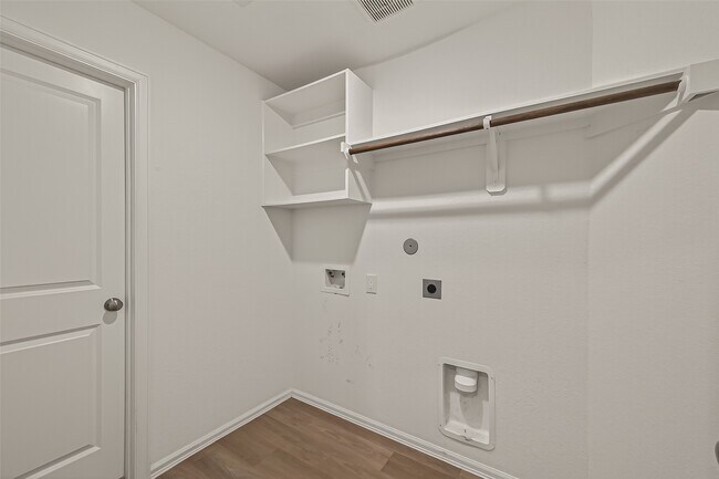 Building Photo - 2701 Sagedale Dr