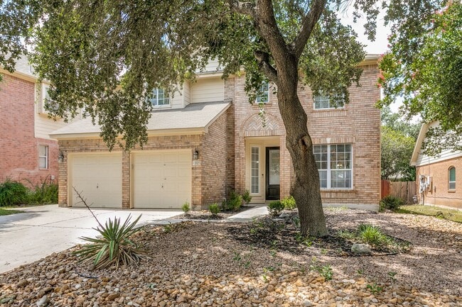Building Photo - Charming 3 Bedroom 2.5 Baths located in Fall Creek!