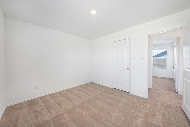 Building Photo - 1131 Largemouth Ln