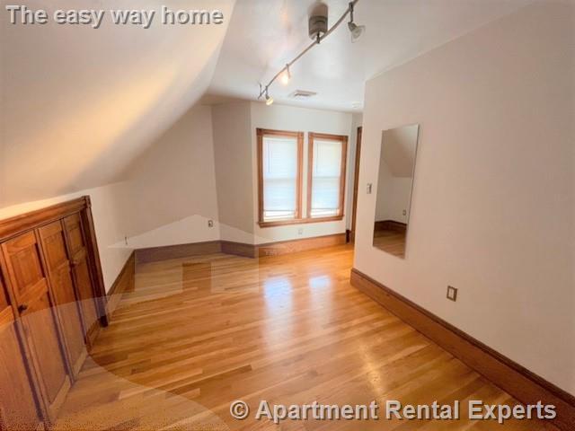 Building Photo - 15 Conwell St