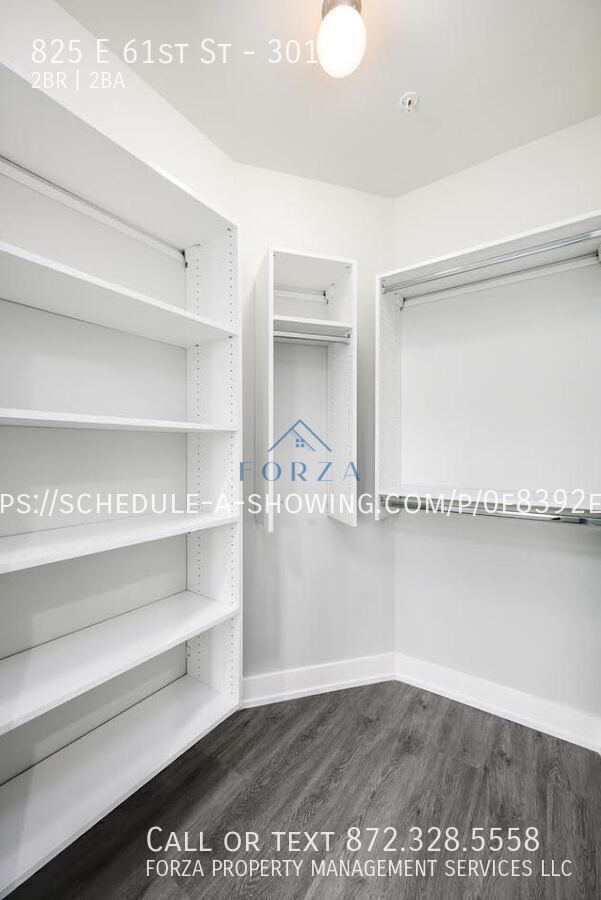 Building Photo - 825 E 61st St