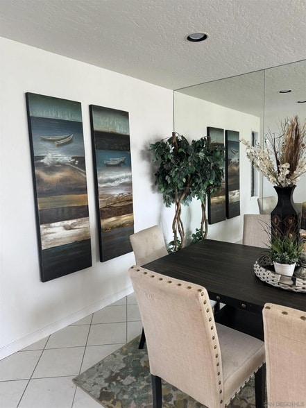 Building Photo - 8263 Camino Del Oro