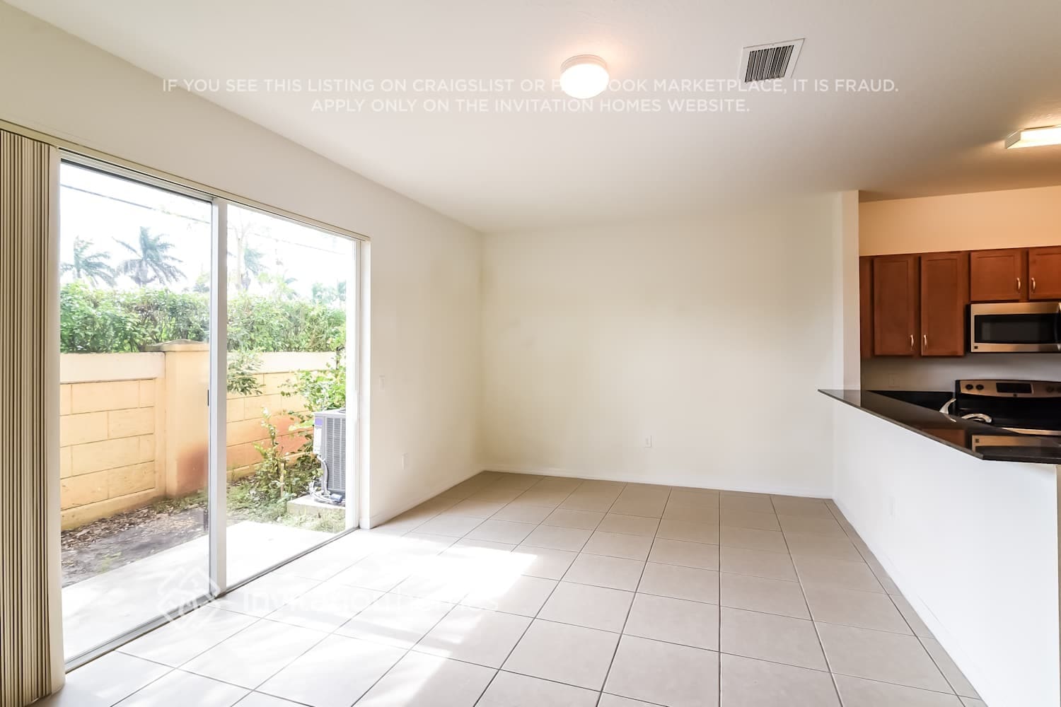 Building Photo - 1823 SW 89th Terrace