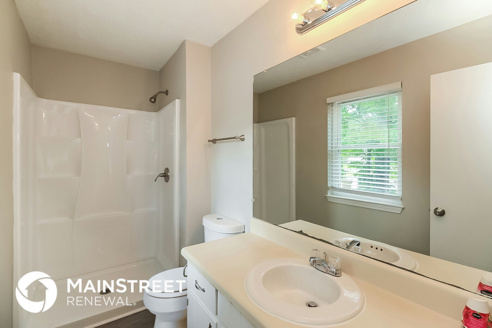 Building Photo - 7548 Colonial Ct