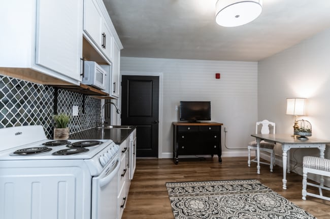 Building Photo - 101 N Rose St