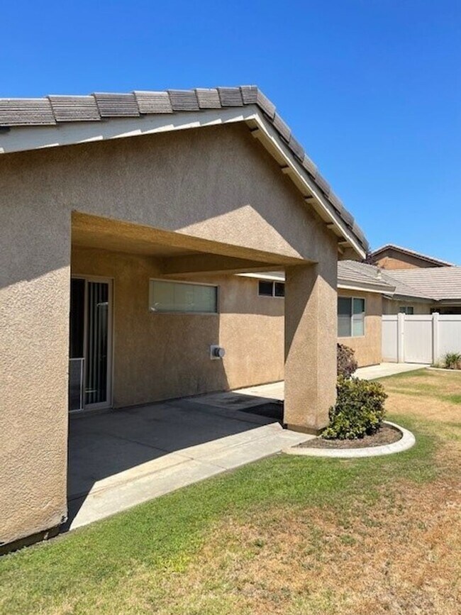 Building Photo - 104 Cedmont Dr