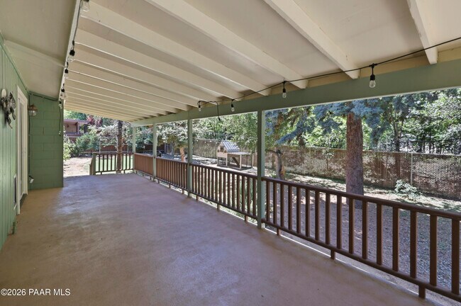 Building Photo - 1978 Catalpa Cir