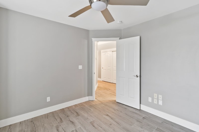 Building Photo - 3451 Woodbury Dr