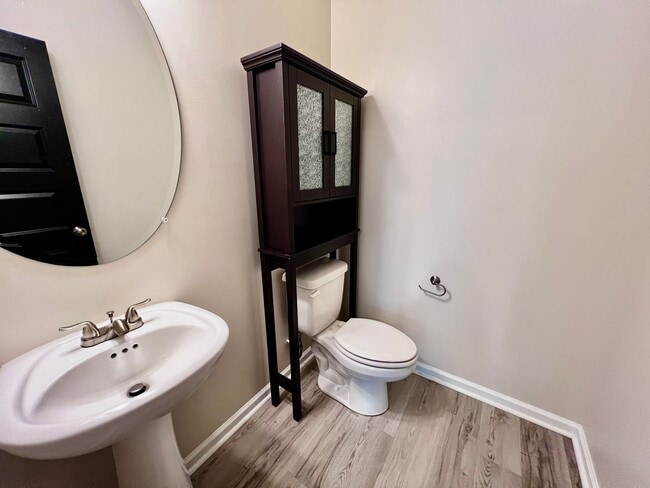 Building Photo - Gorgeous new construction in Norfolk!