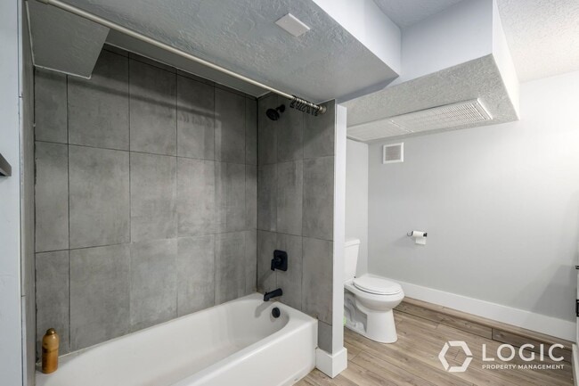 Building Photo - 42 W 500 N