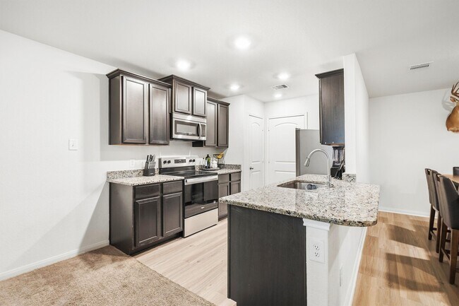 Building Photo - 10619 Lost aples Dr