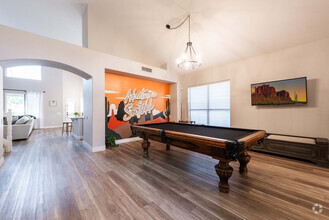 Building Photo - 5924 E Woodridge Dr