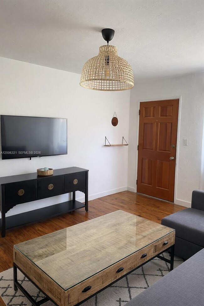 Building Photo - 5800 SW 61st St