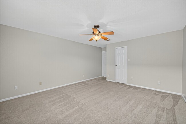 Building Photo - 9850 Pagewood Ln