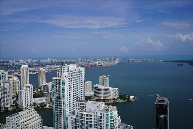 Building Photo - 1000 Brickell Plaza