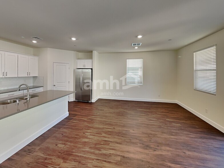 Building Photo - 288 Dahlia Rachel Pl