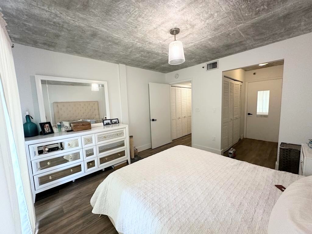 Primary Bedroom - 201 NW 7th St