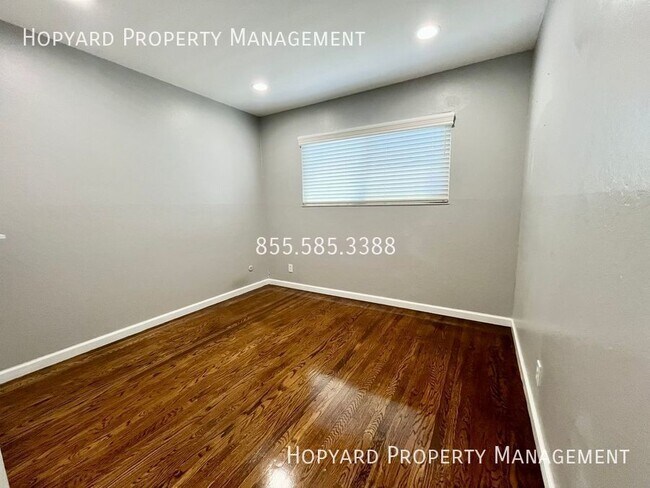 Building Photo - 6186 Alvord Way