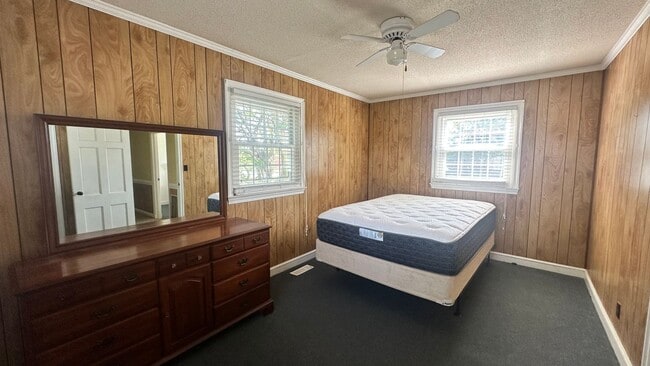 Building Photo - RENTAL HOME 2BD/1BTH