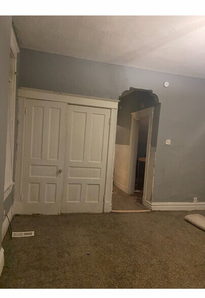 Building Photo - 3965 N 21st St