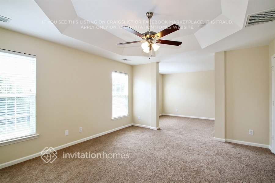 Building Photo - 9023 Tintinhull Ln