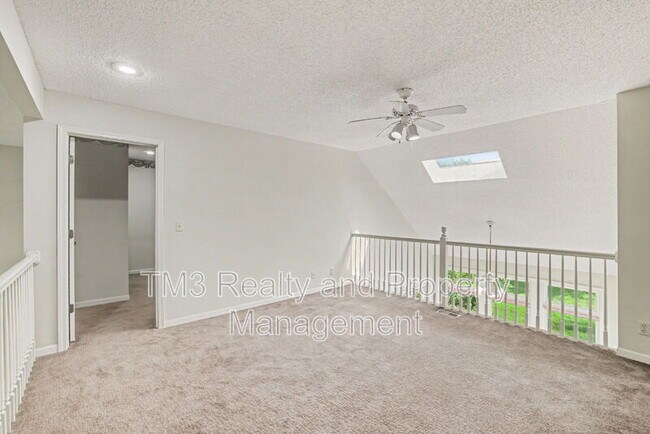 Building Photo - 10313 W 131st St