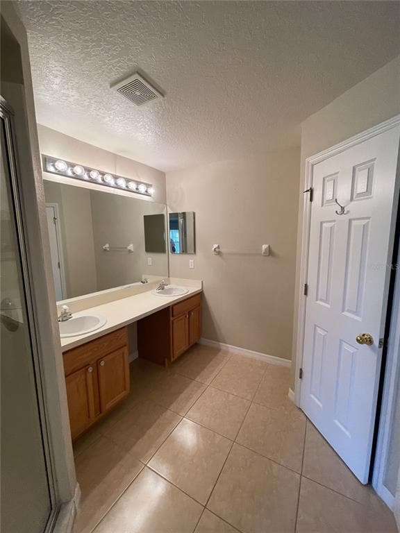 Building Photo - 207 Cranbrook Dr