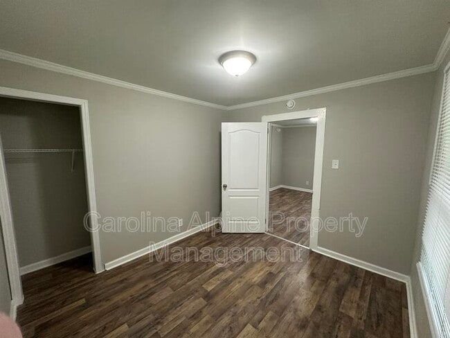 Building Photo - 420 Airline Ext
